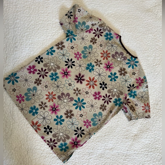 SB Scrubs Women's Tan/Brown Retro Flower Scrub Top; S - Picture 2 of 4